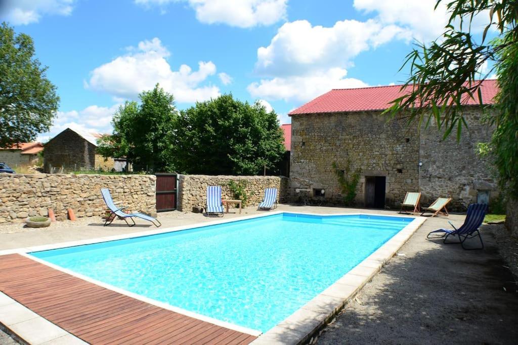 Two Hoots - Farmhouse With Summer Pool. Châteauponsac Eksteriør bilde